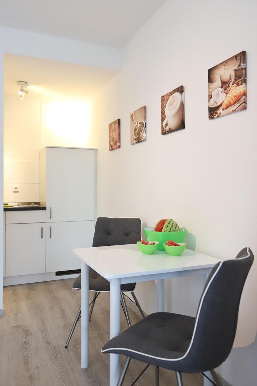 Apartmondo Ferienapartments Оберхаузен Екстериор снимка